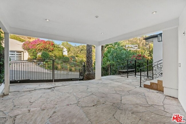 Photo - 9572 Stuart Ln