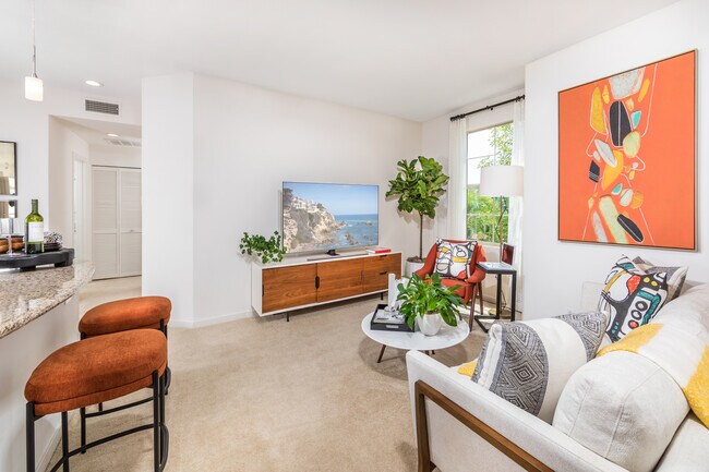 Photo - Woodbury Court Apartment Homes