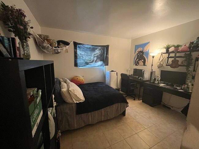 Photo - 8695 Belfast Cir