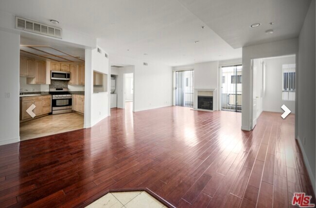 Photo - 8349 Blackburn Ave Unit 102