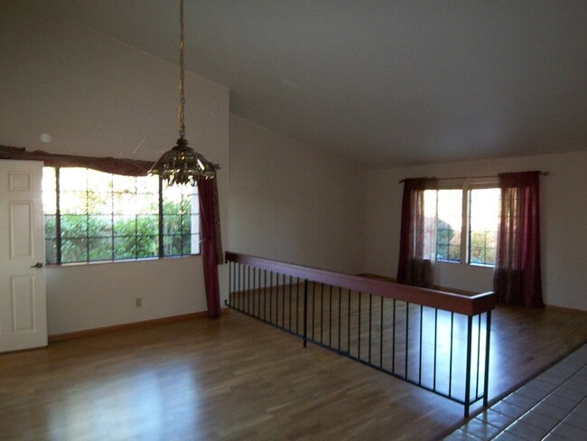 Photo - Charming 3Br/2Ba Single Story House W/3 Ca...