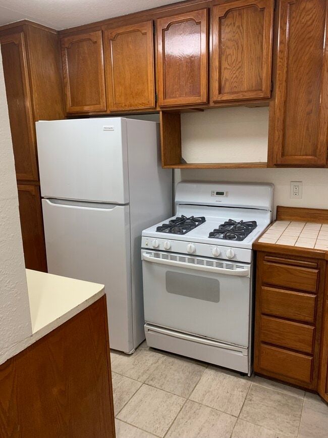 Photo - 2849 E St Unit 1