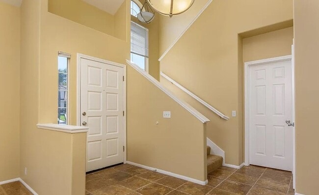 Photo - Oak Park 2 story cul-de-sac home