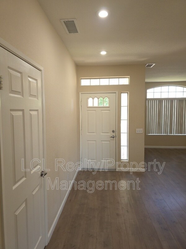 Photo - 26745 Summer Sunshine Dr House