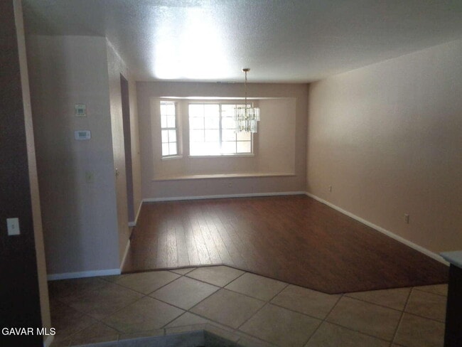 Photo - 5736 Bulford Pl