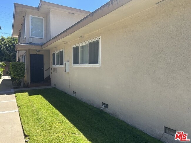 Photo - 10432 Crenshaw Blvd