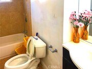 Photo - 832 Olney St