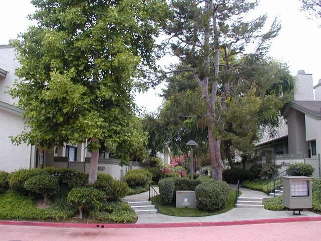 La Jolla 3BR/2.5BA Townhouse @ Eastbluff N... - La Jolla 3BR/2.5BA Townhouse @ Eastbluff N...