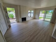 Photo - Spacious 4-Bedroom Townhome for Rent in De...