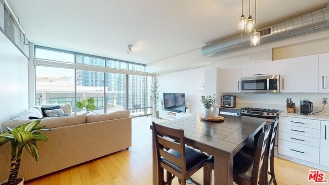 Photo - 1100 S Hope St Condo Unit 1405