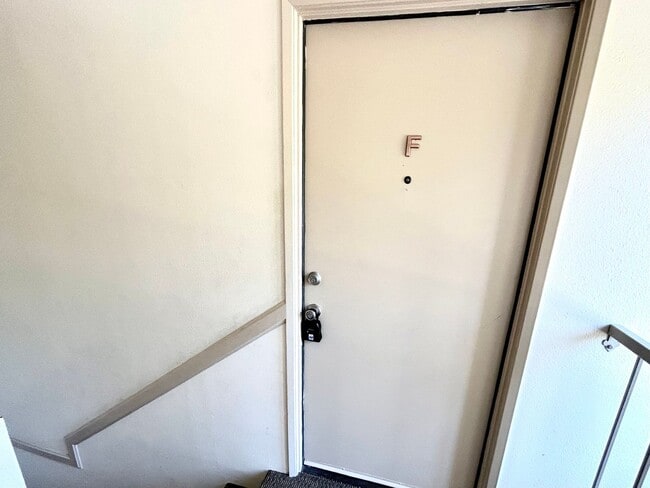 Photo - Great location! 2 bed 2 bath Simi Valley condo!