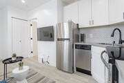 Fully Equipped Kitchen with Dishwasher - 329 N Alexandria Ave
