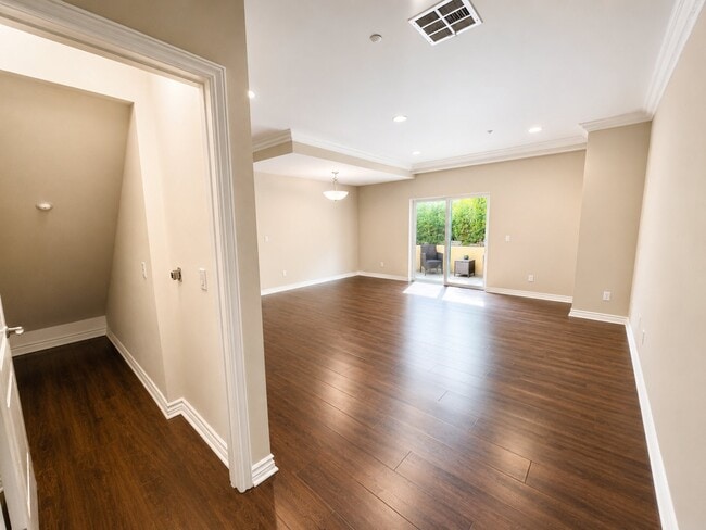 Photo - 1130 E Colorado St Unit 204