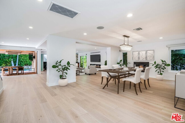 Photo - 3201 Viola Pl