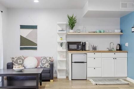 Photo - 5534 Alcove Ave