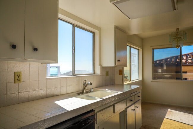 Photo - 3513 Alma Ave