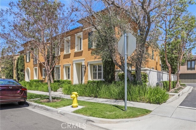 Photo - 89 Chantilly Townhome