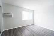 Photo - 4444 Ensign Avenue Apartments