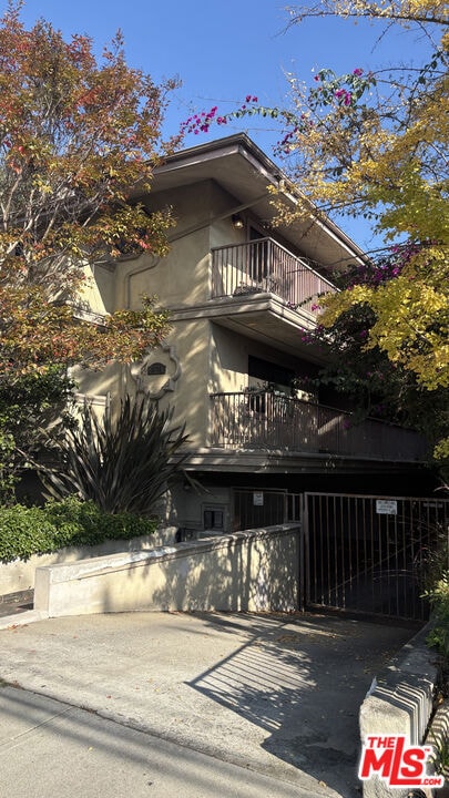 Building Photo - 15716 Normandie Ave Unit 6