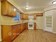Photo - 1960 W 83rd St