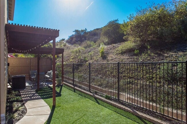 Photo - 550 Via Del Caballo