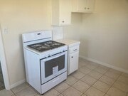 Photo - 1322 W 8th St