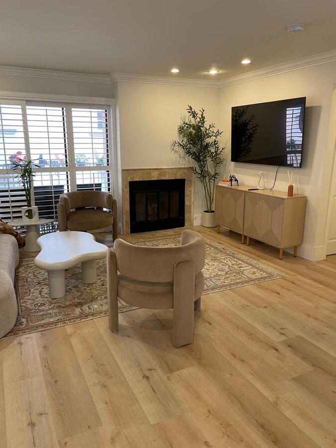 Photo - 11816 Gorham Ave Unit 213