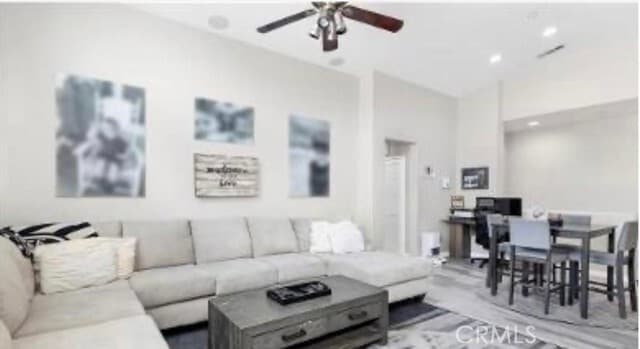 Photo - 35876 Hazelhurst St Unit 1