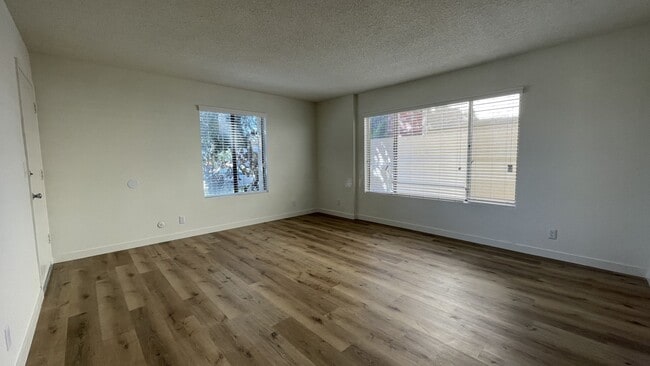 Photo - 12015 Burbank Blvd Unit 03