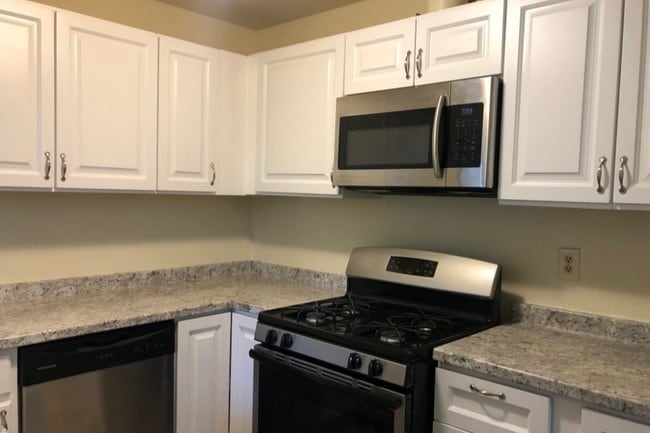 Photo - 200 W Chestnut St Unit 105