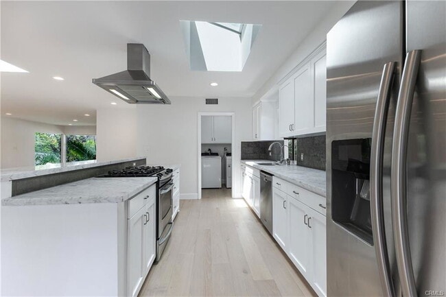 Building Photo - 11500 Dona Cecilia Dr