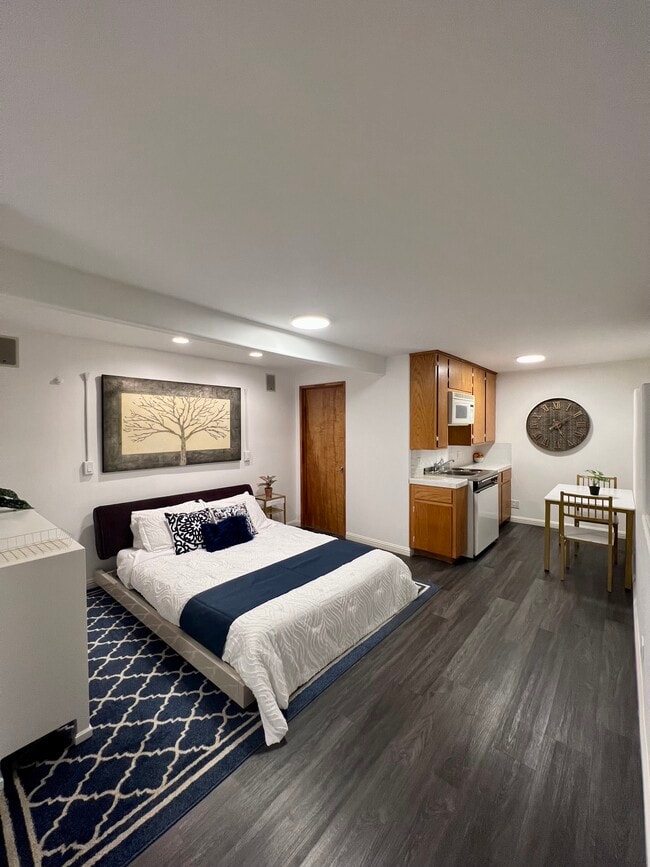 Photo - 12 Coach Rd Unit 12 Coach Rd