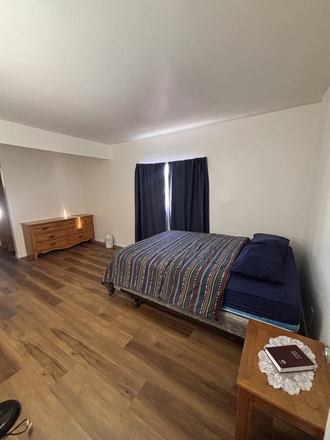 Photo - 15516 Flatbush Ave