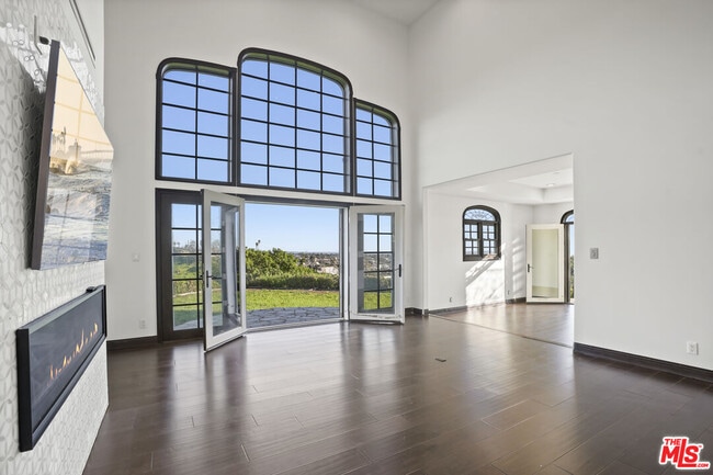 Photo - 1036 El Medio Ave