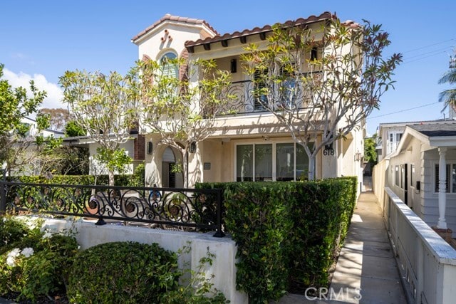 Building Photo - 618 Iris Ave Unit B