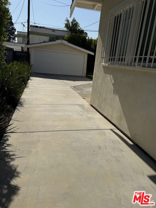 Photo - 153 S Gramercy Pl