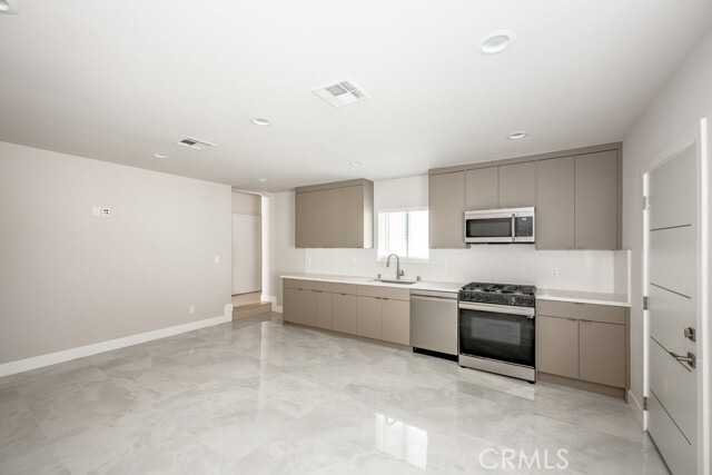 Building Photo - 6148 Morella Ave Rental