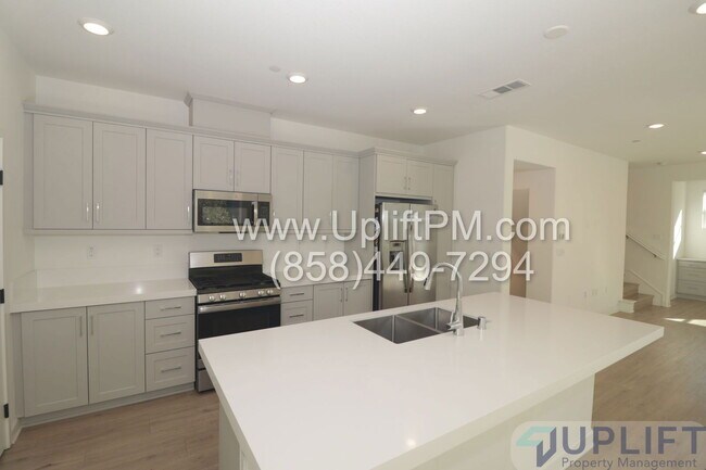 Photo - 1952 Infinity Ln