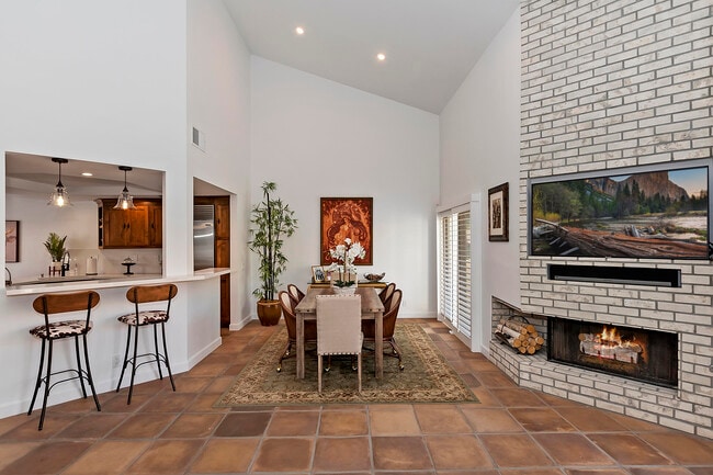 Photo - 77662 Avenida Madrugada