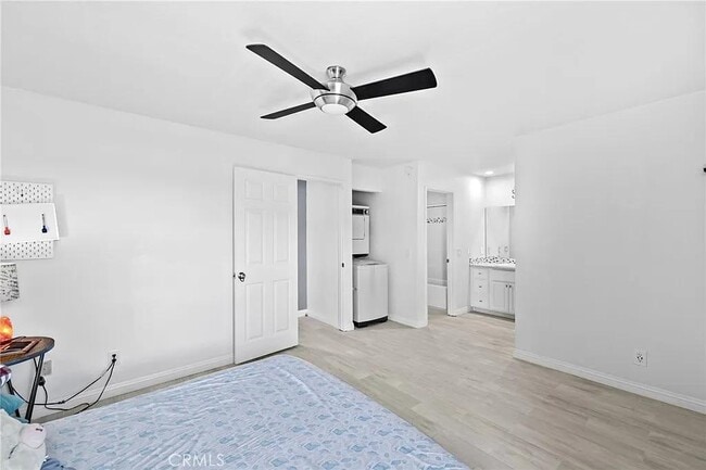 Photo - 21345 Norwalk Blvd