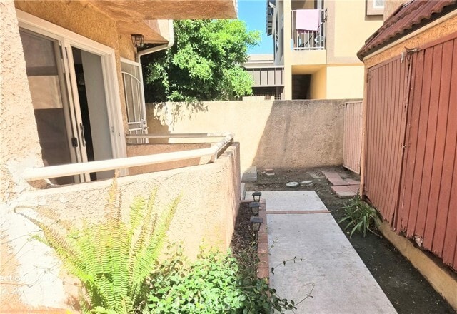 Photo - 15311 Gundry Ave Unit 23