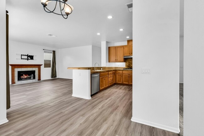 Photo - 1067 Princess Kyra Pl