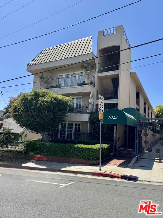 Photo - 1023 Hancock Ave Unit 212