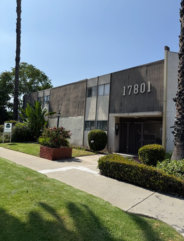 Photo - 17801 Sherman Way Apartment