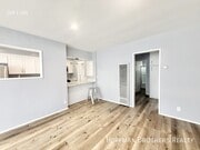 Photo - 1220 N Harper Ave Unit 10