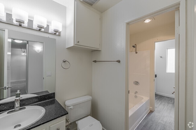 2BR, 1.5BA - 970SF - Bathroom - Elan Village North