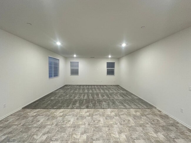 Photo - 1713 Julie Dr