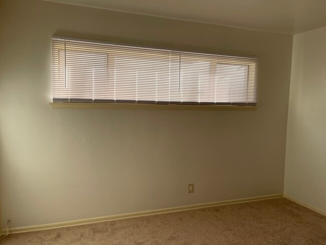 Photo - 970 Elden Ave Unit 7