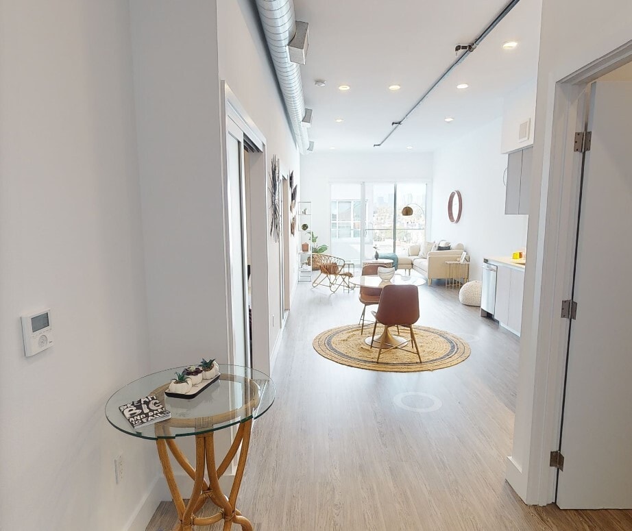 3D Tour - 3838 by CLG