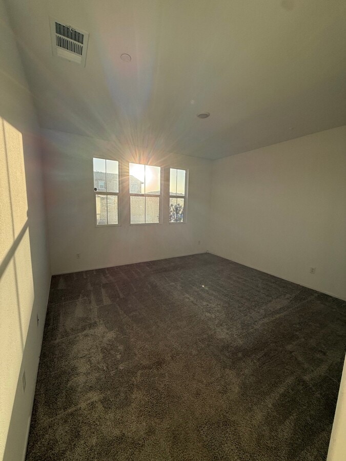 Photo - 2543 Wild Rose St